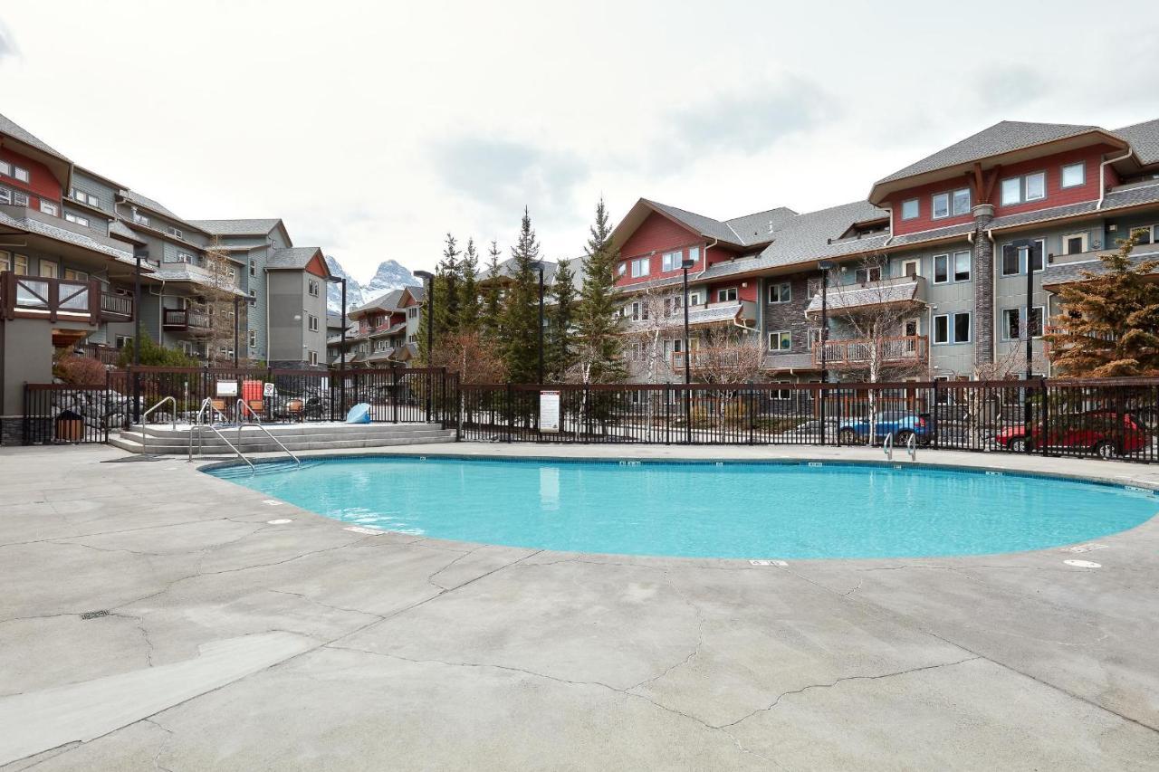 Grizzly Lodge Canmore Kültér fotó